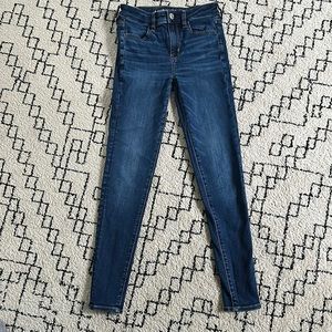 Women’s American Eagle Skinny Jeans